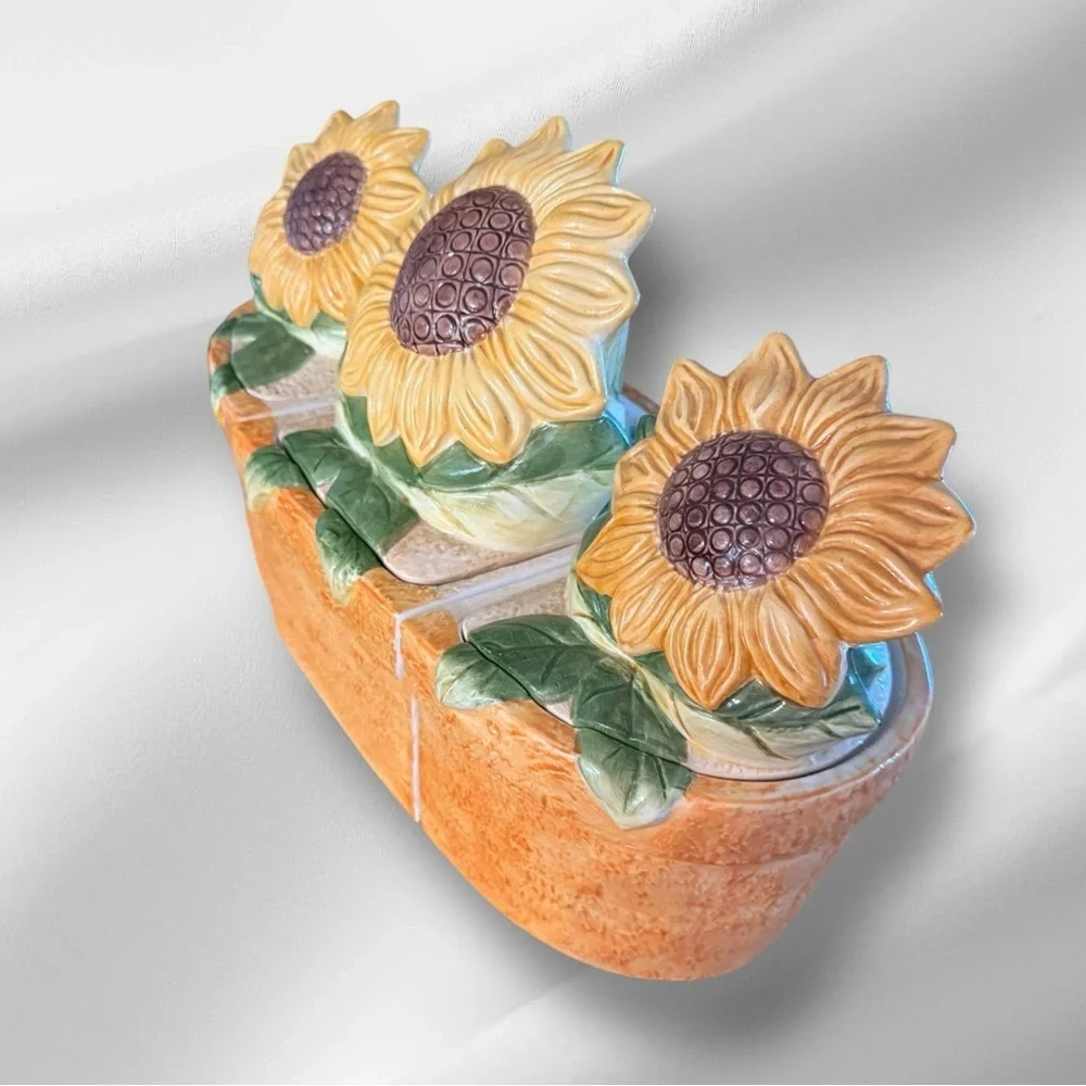 Certified International Corporation‎ Susan Winget Sunflower Canisters